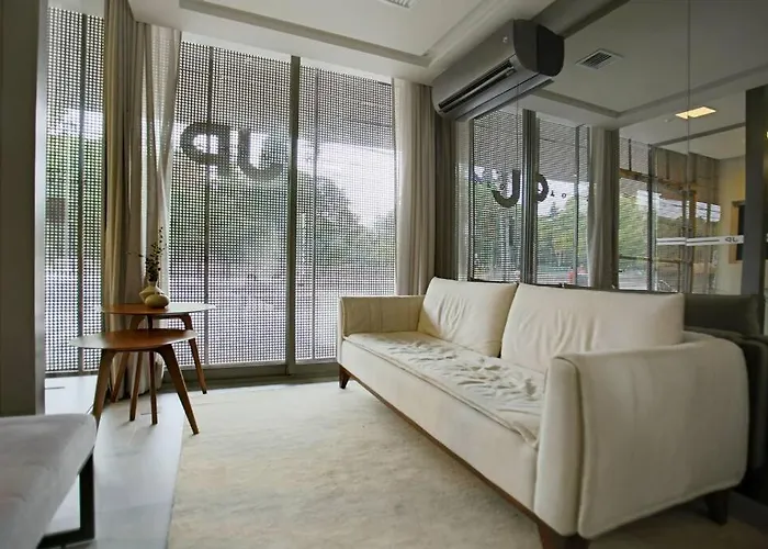 Apartamento Estúdio Frente Parque Da Redenção Com Vista E Piscina